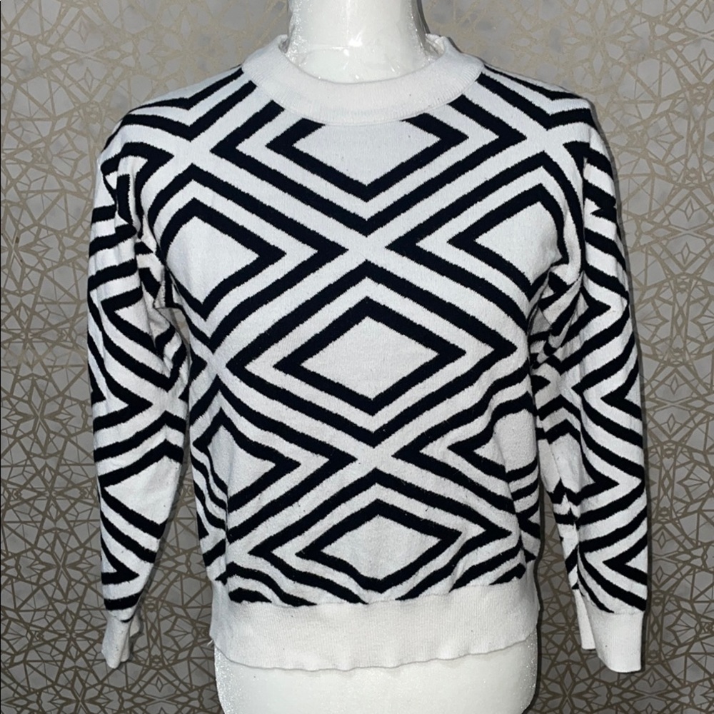 Black and White Crew Neck Geometric Sweater